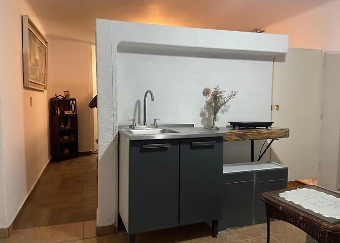 For 1 Person Near Metro Barranca