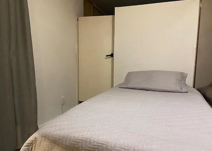 For 1 Person Near Metro Barranca Apartment